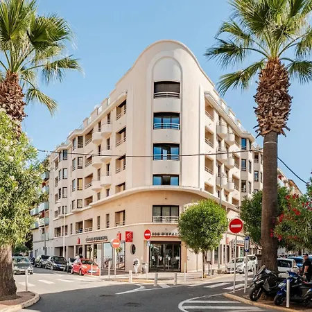 Juan-les-pins Moderne Studio, Sea View Αντίμπ
